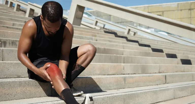 Knee pain when going up and down steps Waters Edge Medical Clinic Knee pain when going up and down steps